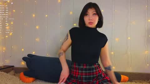 Snapshot of renochka chatting on 01.04.25 renochka online show from 01.04.25