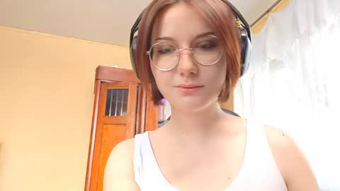 Snapshot of retaroessler chatting on 04.04.26 Sofia online show from 04.04.26