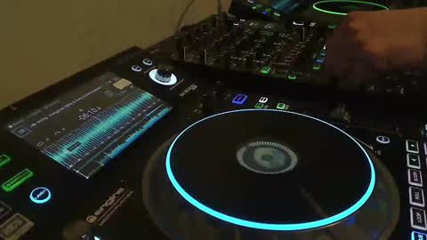 Snapshot of reticuli chatting on 01.07.25 GearPorn online show from 01.07.25