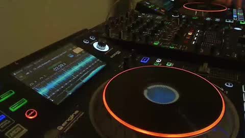 Snapshot of reticuli chatting on 01.26.25 GearPorn online show from 01.26.25