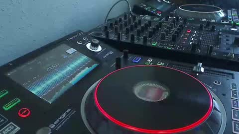 Snapshot of reticuli chatting on 03.02.25 GearPorn online show from 03.02.25