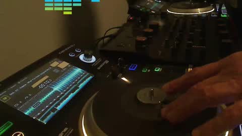 Snapshot of reticuli chatting on 02.25.26 GearPorn online show from 02.25.26