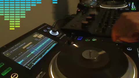 Snapshot of reticuli chatting on 03.02.26 GearPorn online show from 03.02.26