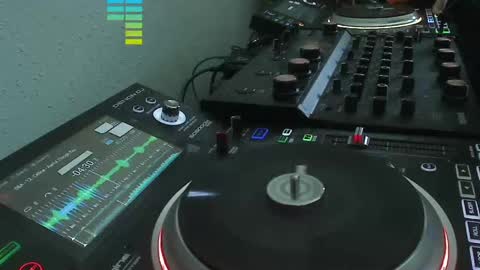 Snapshot of reticuli chatting on 04.23.26 GearPorn online show from 04.23.26