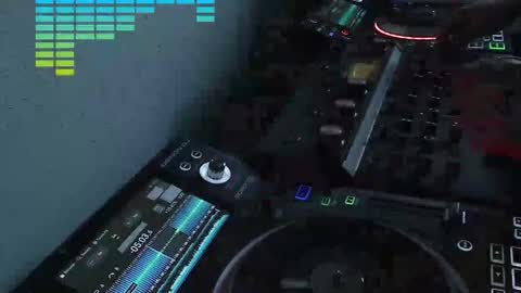 Snapshot of reticuli chatting on 05.10.26 GearPorn online show from 05.10.26