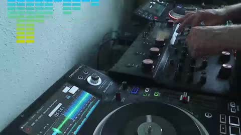 Snapshot of reticuli chatting on 06.07.26 GearPorn online show from 06.07.26