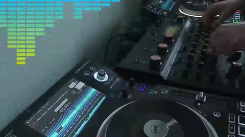 Snapshot of reticuli chatting on 06.12.26 GearPorn online show from 06.12.26