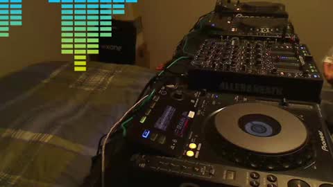 Snapshot of reticuli chatting on 08.10.26 GearPorn online show from 08.10.26