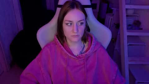 Snapshot of retromarie chatting on 02.13.26 Rie online show from 02.13.26