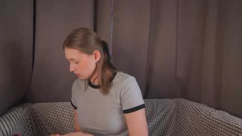 Snapshot of revamcallister chatting on 05.10.26 revamcallister online show from 05.10.26