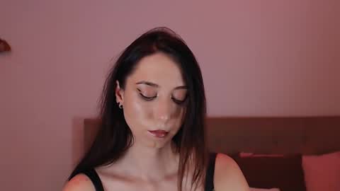 revealyourdarkdesires online show from 09.10.25