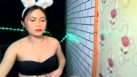 Rose18 online show from 02.15.25