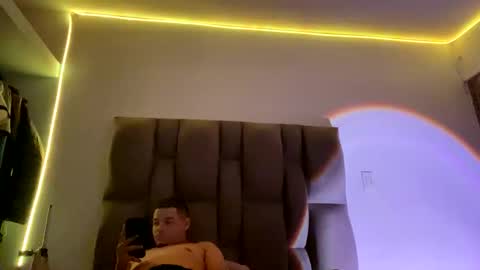 Rexa y blade  online show from 09.30.25