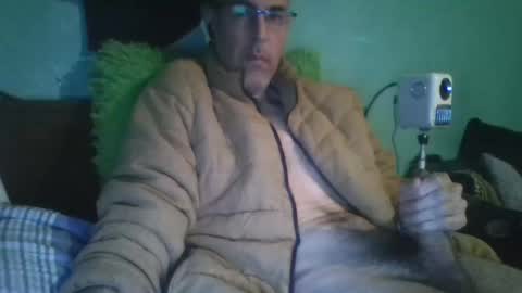 reyes_albert2006 online show from 01.18.26