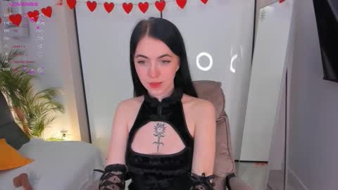 Snapshot of reze_daisies chatting on 02.15.26 Reze online show from 02.15.26