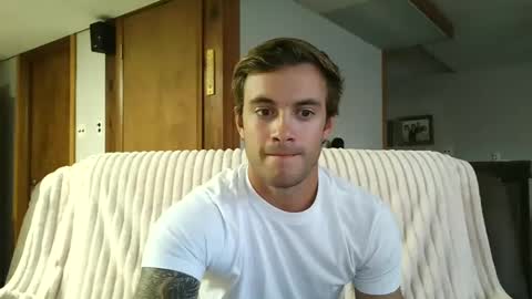 Snapshot of rguy114 chatting on 10.05.25 Ryan online show from 10.05.25