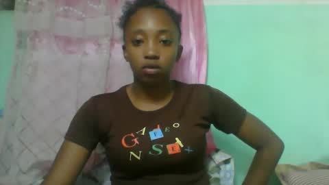 rhesa404090 online show from 02.22.26