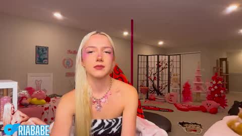 Snapshot of riababe chatting on 01.13.26 ria online show from 01.13.26