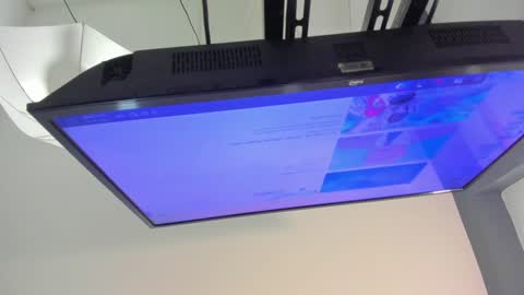 Riana online show from 01.05.25