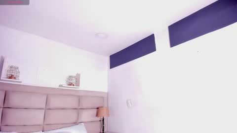 Riana online show from 01.16.25