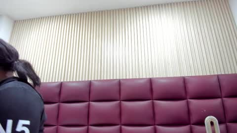 Riana online show from 11.16.25