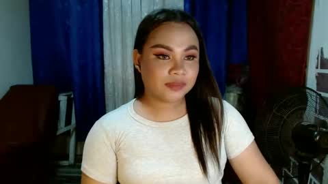 Snapshot of ricahotasain_05 chatting on 12.30.24 Rica online show from 12.30.24