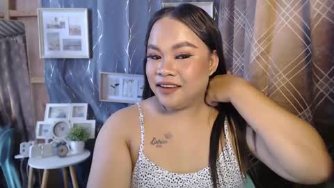 Snapshot of ricahotasain_05 chatting on 01.20.25 Rica online show from 01.20.25