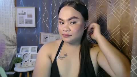 Snapshot of ricahotasain_05 chatting on 02.13.25 Rica online show from 02.13.25