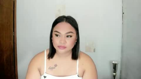 Snapshot of ricahotasain_05 chatting on 11.28.25 Rica online show from 11.28.25