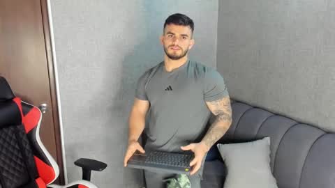 ricardogonzalez666 online show from 01.20.25