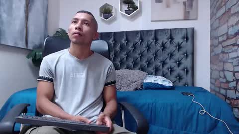 richar_voller online show from 01.22.25