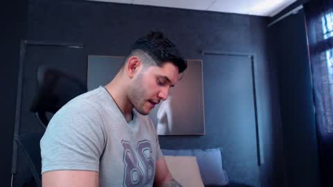 Snapshot of richard_milleer chatting on 05.12.26 Ricardo online show from 05.12.26