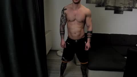 Snapshot of richarddarell chatting on 02.05.26 RichardDarell online show from 02.05.26