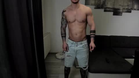 Snapshot of richarddarell chatting on 03.04.26 RichardDarell online show from 03.04.26