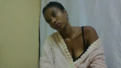 Snapshot of richella34 chatting on 06.14.26 richella34 online show from 06.14.26