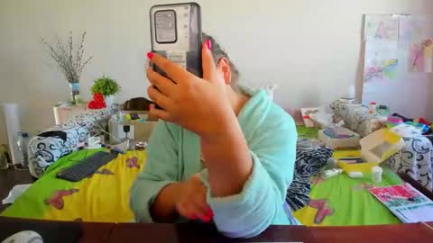 Anna - not anna - right Anna  online show from 10.04.25