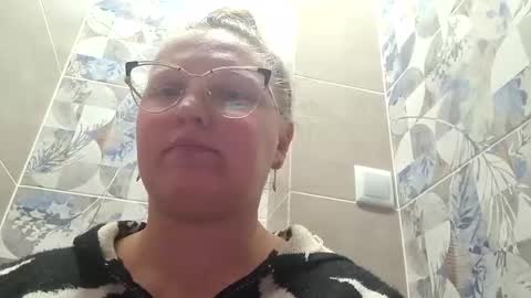 Anna - not anna - right Anna  online show from 03.25.26