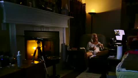 PINK HOLE TWINK online show from 02.01.25