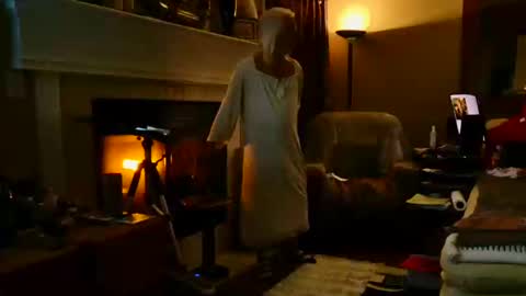 PINK HOLE TWINK online show from 02.20.25