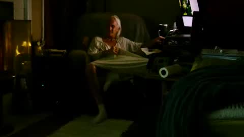 PINK HOLE TWINK online show from 11.12.25