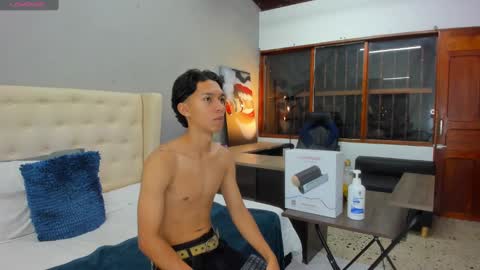 Snapshot of ricky_backus chatting on 02.18.25 Ricky Backus online show from 02.18.25