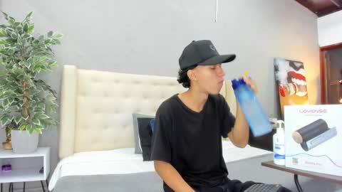 Snapshot of ricky_backus chatting on 03.07.25 Ricky Backus online show from 03.07.25