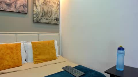 Snapshot of ricky_backus chatting on 11.06.25 Ricky Backus online show from 11.06.25