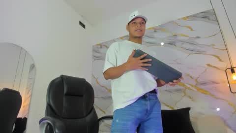 Ricky  online show from 10.12.25