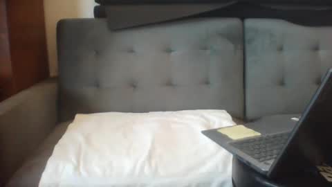 ridemehigh1 online show from 10.22.25