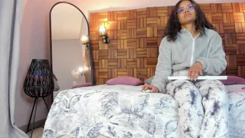 Sara online show from 01.23.25