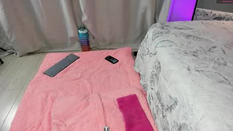 Sara online show from 10.14.25