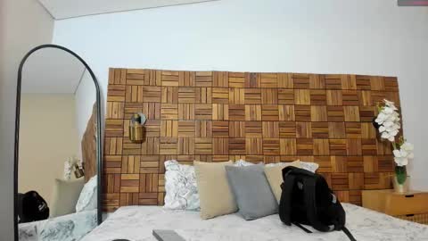 Sara online show from 10.29.25