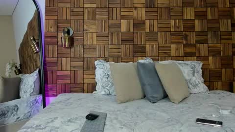 Sara online show from 10.30.25