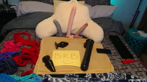 Snapshot of riley9428 chatting on 01.17.25 Riley Rey online show from 01.17.25